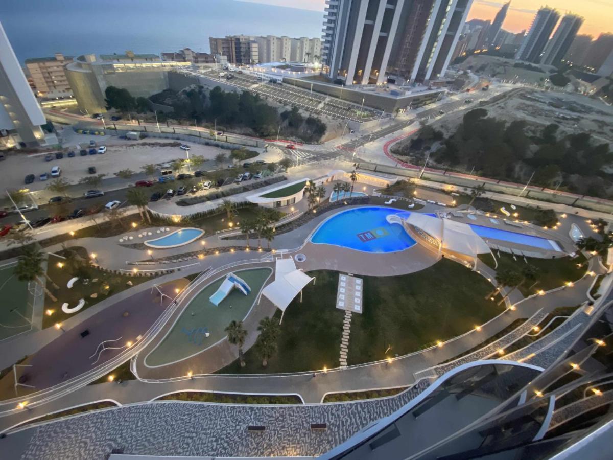 Lujoso Apartament Con Impresionantes Vistas Al Mar Бенидорм Экстерьер фото